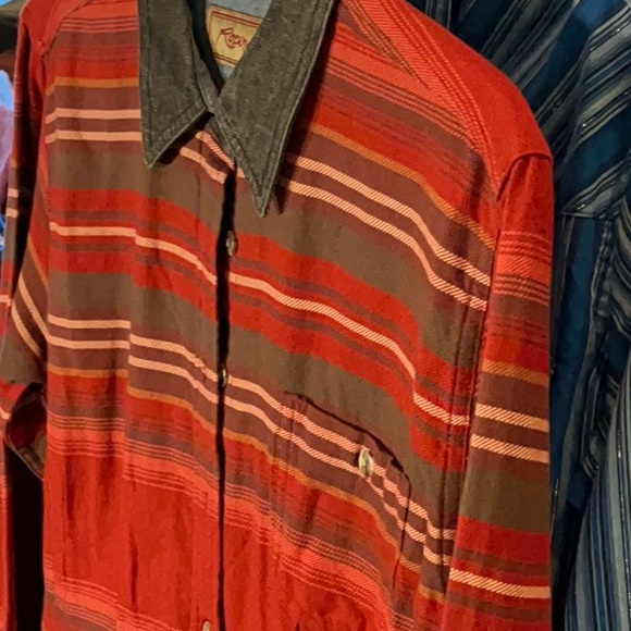 Shirt - Picture 1 of 1